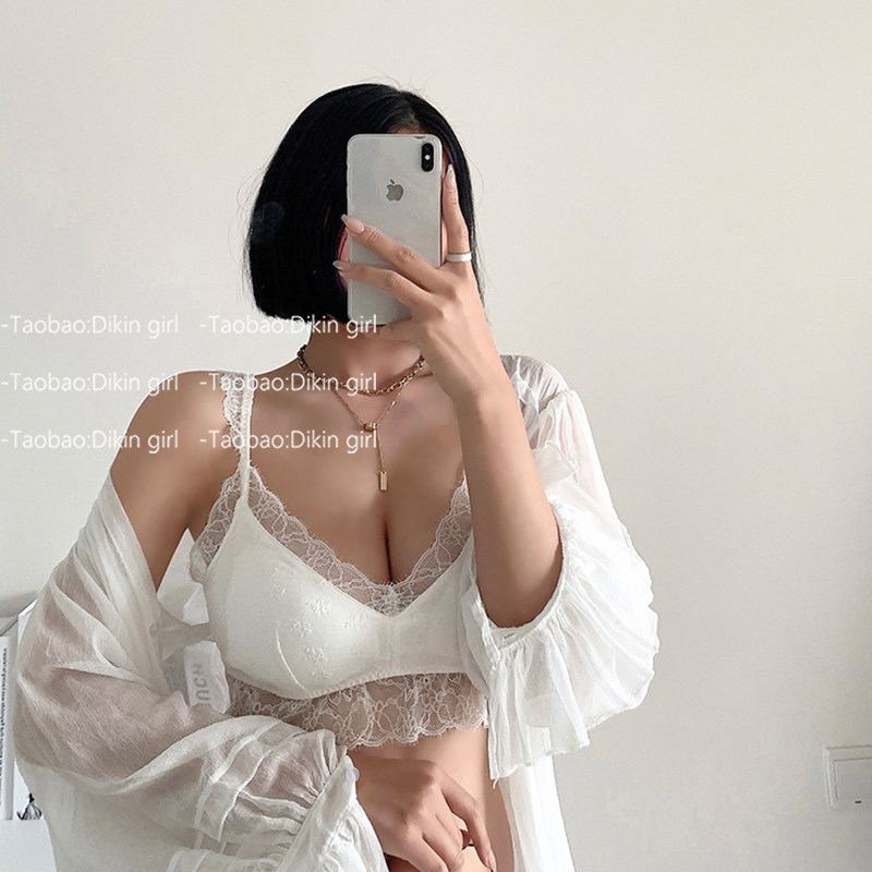 Traceless beauty back underwear women's thin section no steel ring adjustment type breast-proof anti-sagging sexy lace cute cover set