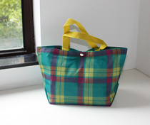 Out of Japan Green Yellow Plaid Arts Fanson Faculty of Arts hands hands to carry small bags of hand bag lunchbox lunchbox