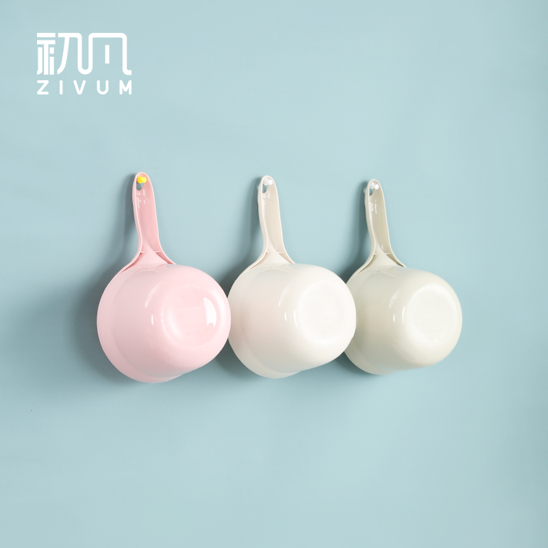 Chu Fan household kitchen water scoop plastic thickened water spoon bath scoop water spoon bath scoop water spoon children wash hair wash water scoop