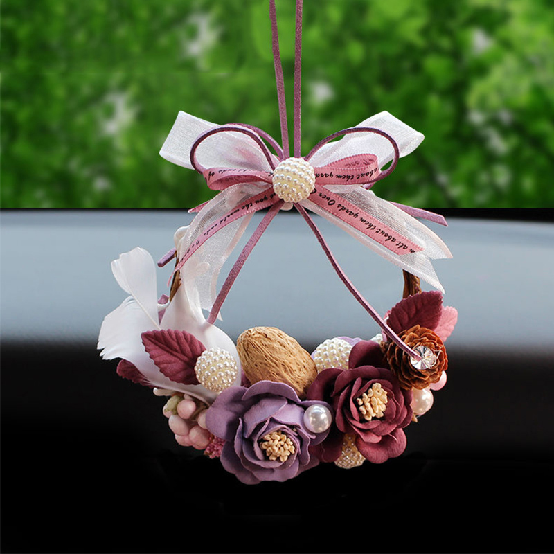 Car pendant car cute net red aromatherapy perfume supplies car pendant pendant decoration pieces for men and women