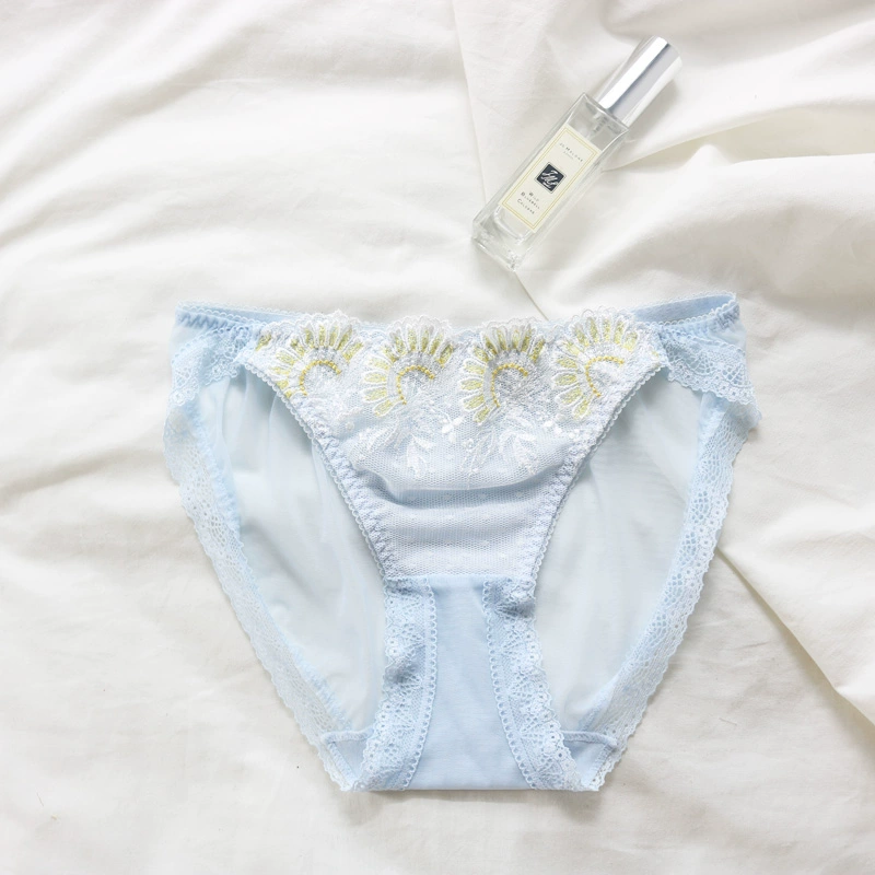 Nhật Bản thêu ren bay cô gái ngọt ngào đồ lót eo thấp thoải mái túi hip tam giác T quần cotton tập
