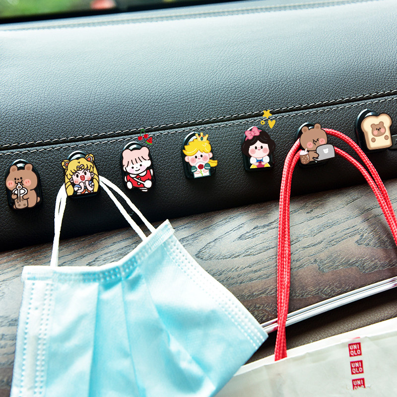 Car hooks Mini invisible adhesive front copter Cute Sticky Hook In-car Hook On-board Good Things Car Hook woman