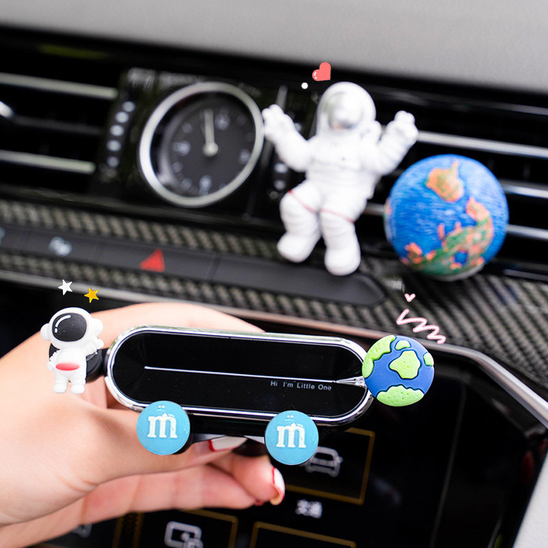 2021 new phone on-board phone holder cute air outlet car supplies mobile phone clip navigation support frame mobile phone holder