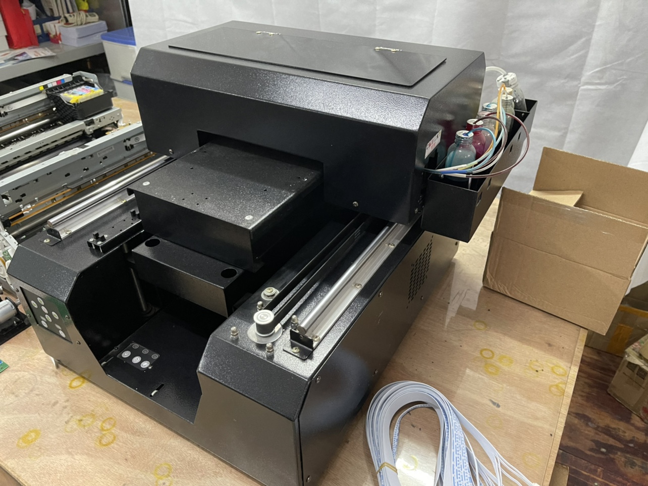 Small A4 header tablet printer can help customers to modify printer