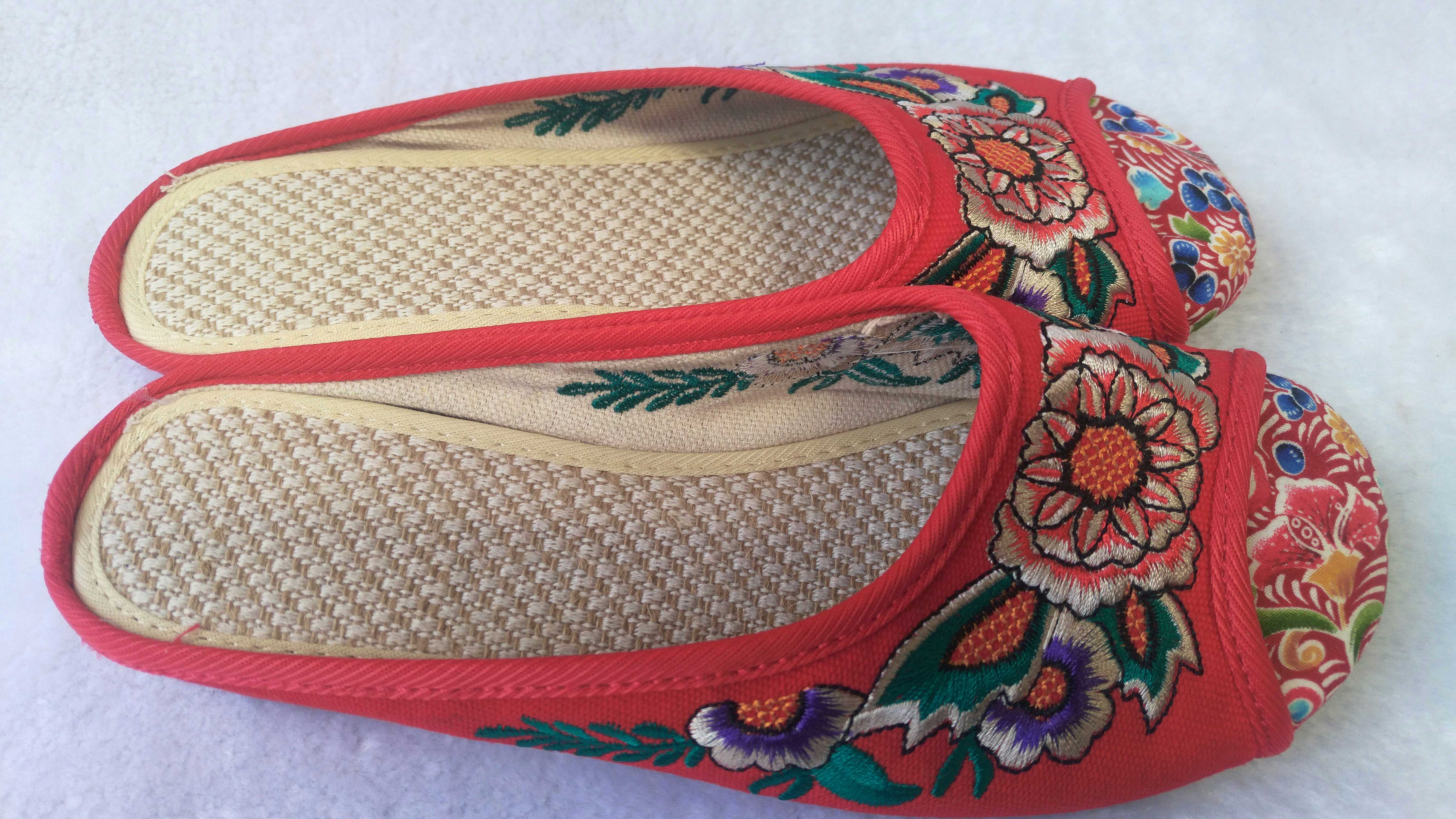 Handmade Cloth Shoes Handmade Embroidered Slippers Embroidered Sandals Sandals Sandals Ethnic Wind Embroidered Shoes