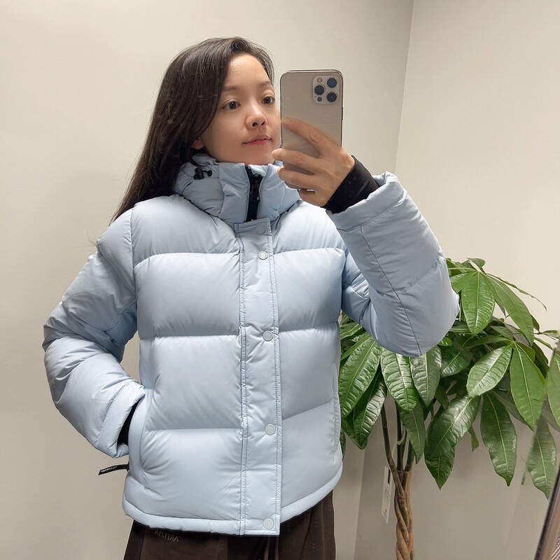 Direct Shipping from Canada Aritzia Women's Superpuff Climatte Matte down Jacket 4 Compartments # 126465