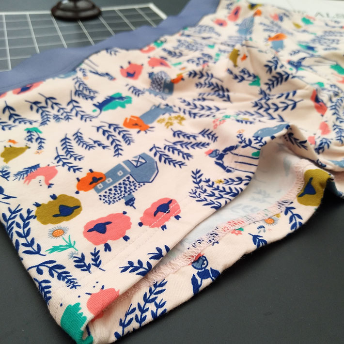 Một bộ phim hoạt hình cá tính thời trang đồ lót nam Unicorn boxer eo modal cotton thủy triều nam và nữ quần short đồ lót ren quyến rũ