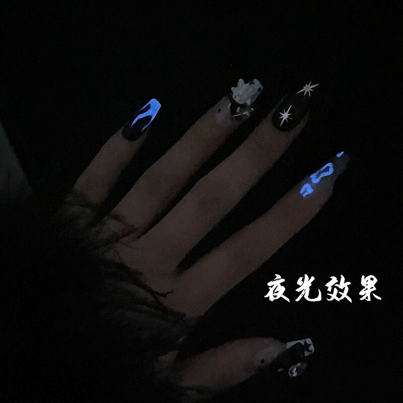 Glow-In-The-Dark Ghost | Handmade Wearable Nails, Childlike and Cute Nail Art, Sweet and Cool Girl Style, Brightening Nail Patches, New Style