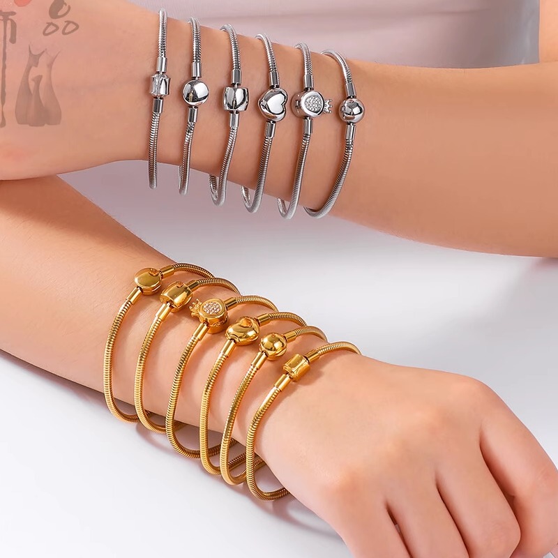 New Pan-Style Stainless Steel Round Snake Bone Bracelet, Niche Minimalist Titanium Steel Soft Snake Bracelet, Unique
