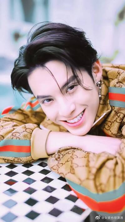 2 new character star photo cross-stitch Wang Hedi 24-inch printed self-embroidery to map customization 2