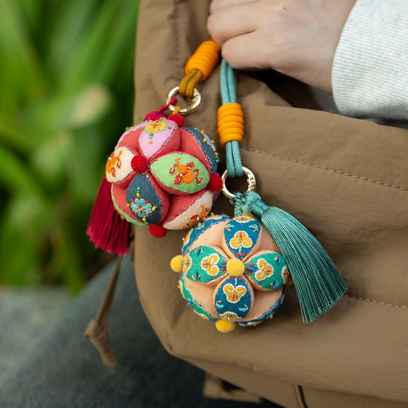 Aka Embroidery Sachet DIY Kit, Chinese-style Embroidered