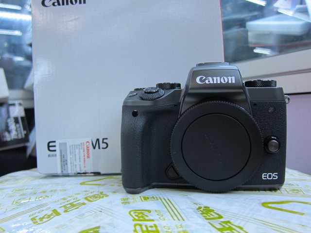 Canon M5 set of machine 15-45 lens M6 set of machine 99 new professional micro single support M100 M3 M10 exchange II