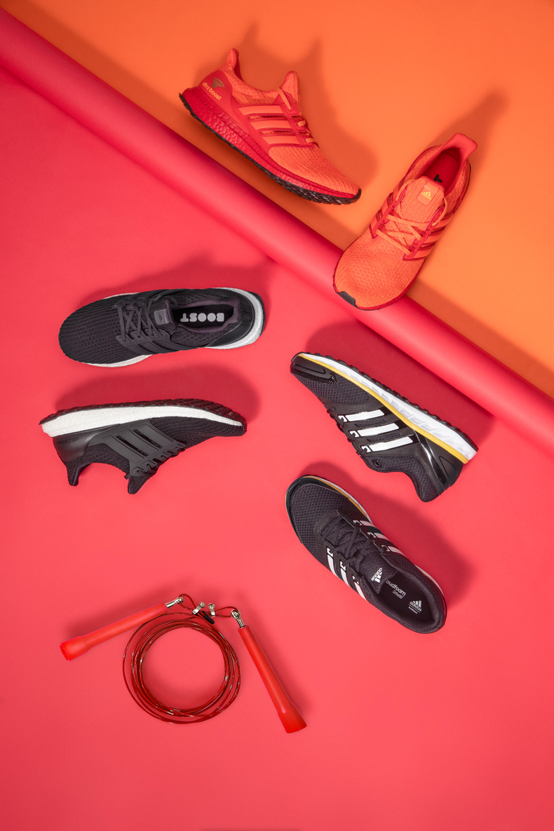 阿迪达斯 UltraBOOST 4.0 男女跑步运动鞋 图2