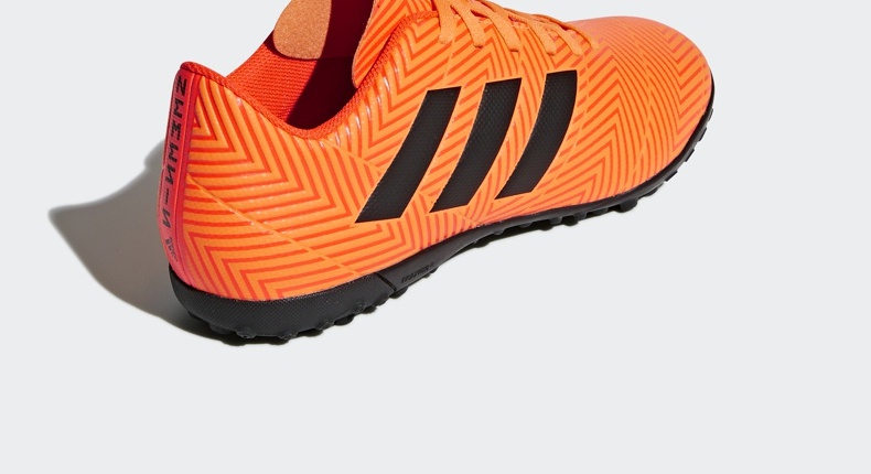 Adidas adidas World Cup NEMEZIZ TANGO 18.4 TF giày bóng đá nam DA9624 các hãng giày đá bóng sân cỏ nhân tạo