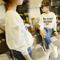 Korean version of childrens clothing girl spring autumn new white easing CUHK Tong Long sleeves T-shirt hollowed-out and undershirt foreign air sweater