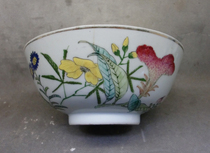 The Republic of China presents a small road Flower Bowl (not old package)
