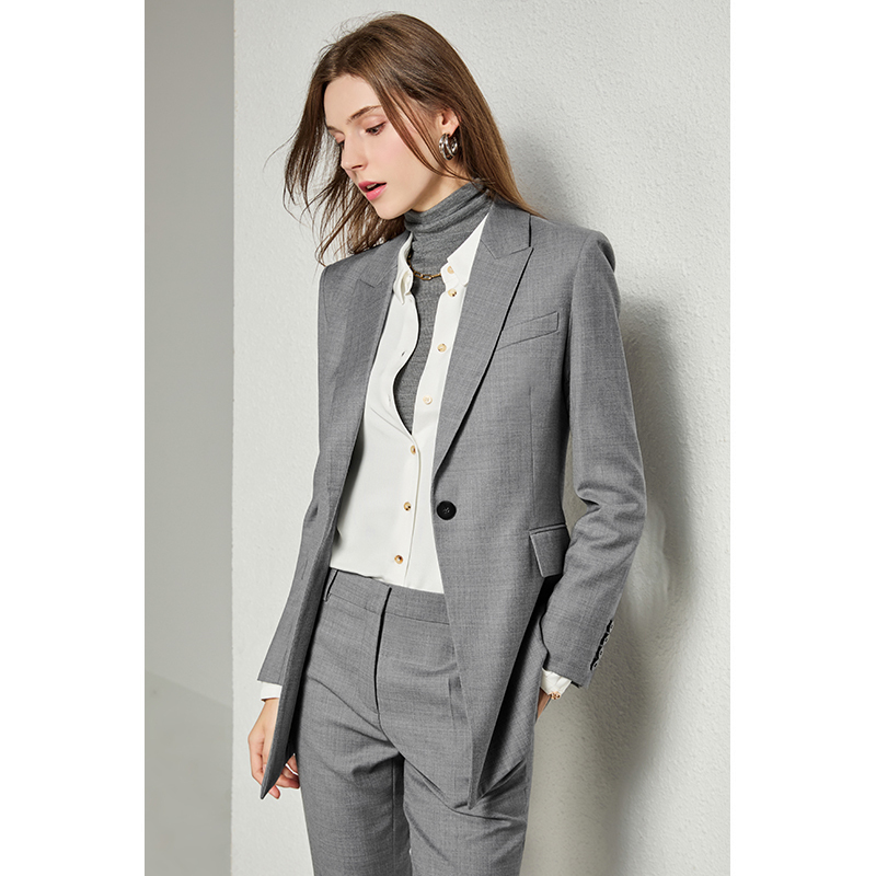 U.N.Q Elite Wardrobe Italian Imported Fine Wool Suit Slim Fit Notch Lapel Jacket/Trousers U.N.Q Elite Wardrobe Italian Imported Fine Wool Suit Slim Fit Notch Lapel Jacket/Trousers