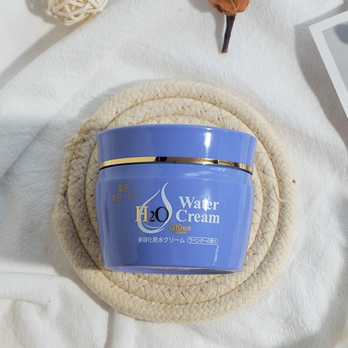 Крем для водного крема для воды в Японии H2O поступает от Hokkaido Ranch Q10 Увлажняющая и прочная рекомендация