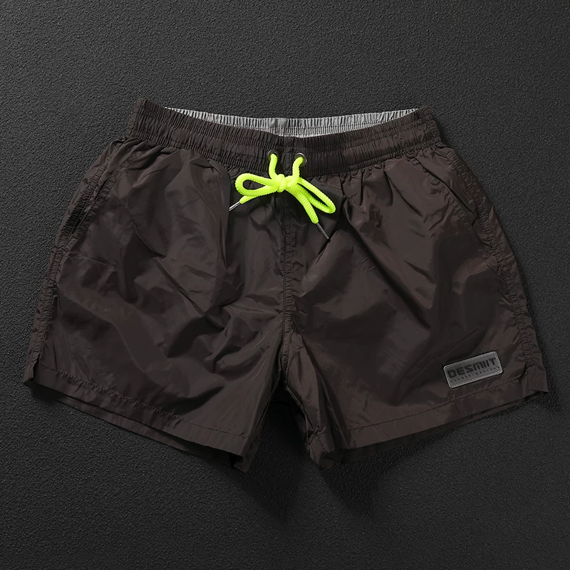 Жёл shorts?