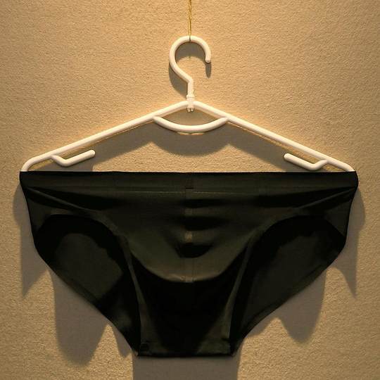 日本冰丝男士内裤夏季超薄无痕三角裤青年个性舒适透气中腰短裤头