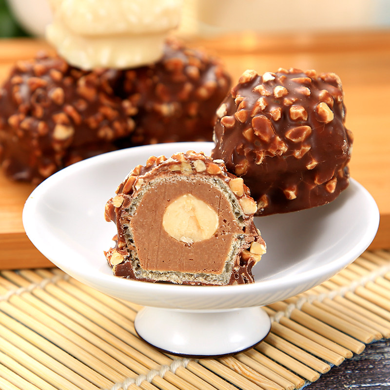 Russia Imports Slavs Hazelnut Chocolate Sandwich Candy Red Yellow Blue Milk Jars Sugar Snacks of the Year of the Food