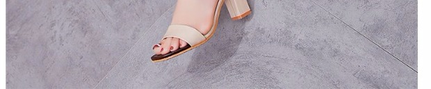 Mùa hè châu Âu mới bằng sáng chế da dày với dép của phụ nữ cao gót mở ngón chân khóa với miệng nông với giày cỡ lớn dép hot