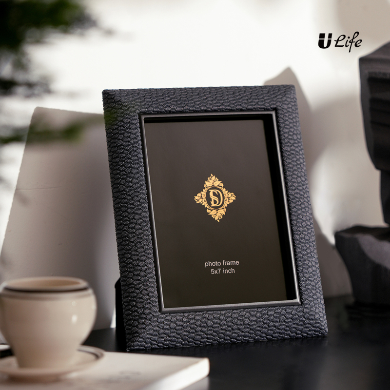 Modern Minimalist Metal Leather Photo Frame Light Luxury Photo Frame 6inch 7inch Frame Living Room Table Decoration