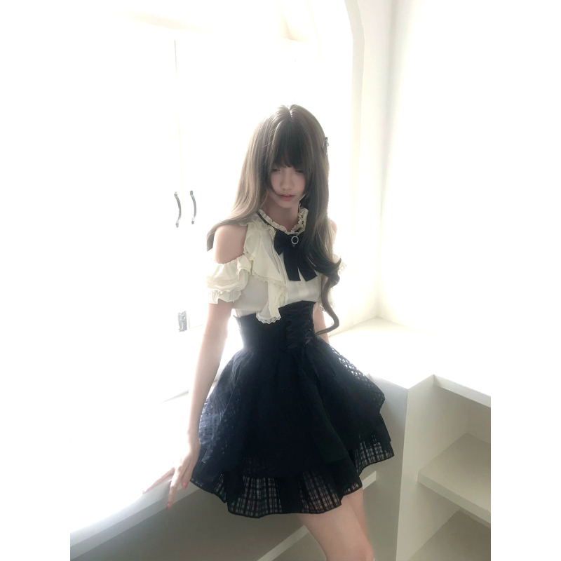 Lala Sauce Blackberry Gift Book Subculture Black and White Sweet Girl Lace Trim Off-Shoulder Elegant Short-Sleeve Shirt and Skirt Set Lala Sauce Blackberry Gift Book Subculture Black and White Sweet Girl Lace Trim Off-Shoulder Elegant Short-Sleeve Shirt and Skirt Set