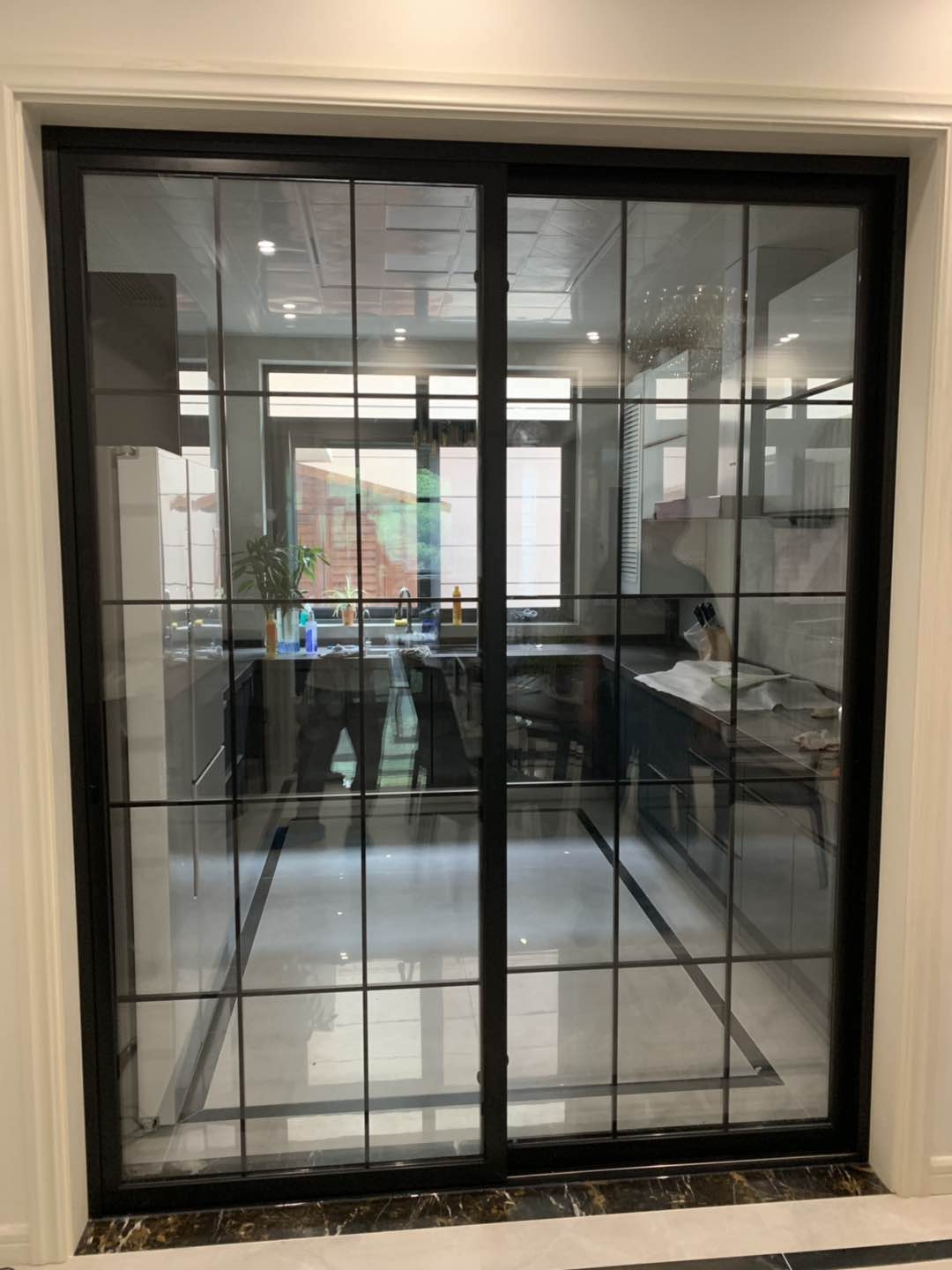 Cisxiang Housing Transfer Door Mesh Red 4 0 Narrow Side Black Frame Long Iridescent Glass Triple Linkage Ramen