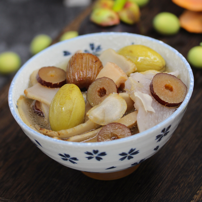 Loud Snail Meat Yam Soup to stay up all night with less sleep liver and stomach not good enough to drink Guangdong Nourishing Nutritional Saucepan Soup Stock