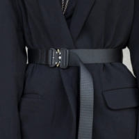 Simple Black 2024 New Guo Chao Street Dark Wind Tactical Catvas Belt Мужчины и женщины, распространенные для мужчин и женщин