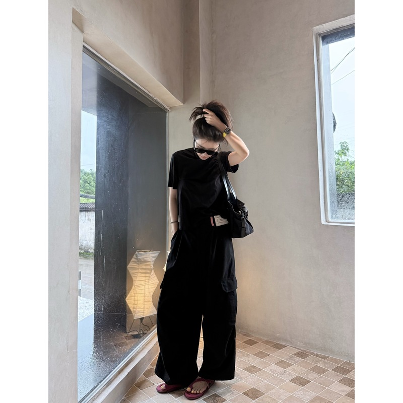 Peachzhou Color-Blocked White and Pink Work Pants with Large Pockets, Loose Wide-Leg Casual Black Cropped Pants for Women Peachzhou Color-Blocked White and Pink Work Pants with Large Pockets, Loose Wide-Leg Casual Black Cropped Pants for Women