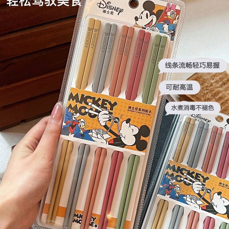 Disney Colorful Light-Up Alloy Chopsticks, High-End, One Pair Per Person, Cute, Mold-Resistant, Non-Slip, for Home Use, High Aesthetic Value for Families