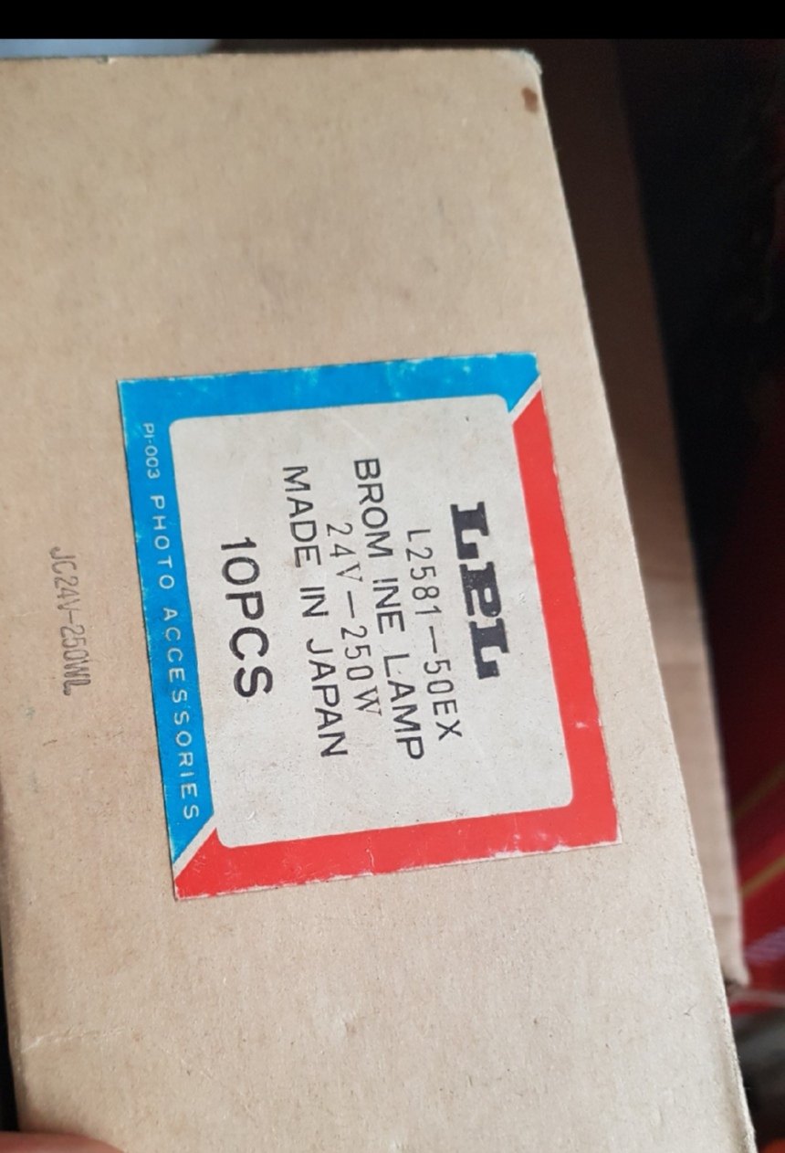 The new Japanese original L2581-50EX 16MM film projector for 24V250W light bulb film bulb