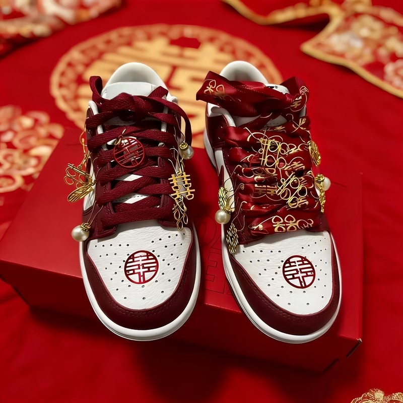 British Genuine Leather Thick-Soled New Chinese-Style Red Wedding Shoes for Women 2026 New Model He Xiu Wedding Bride Shoes Sports Sneakers