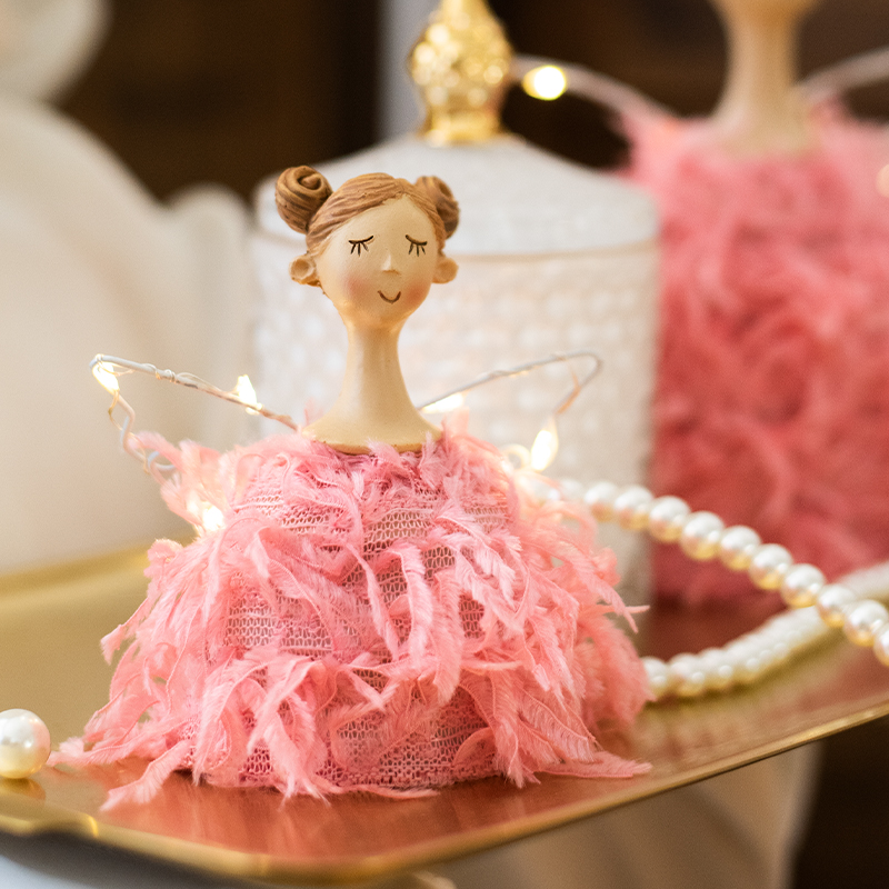 JK Mousse Exclusive Teenage Girl Feather Pink Angel With Lamp Tabletop Tea Table Tabletop Decoration Hem Girl Presents