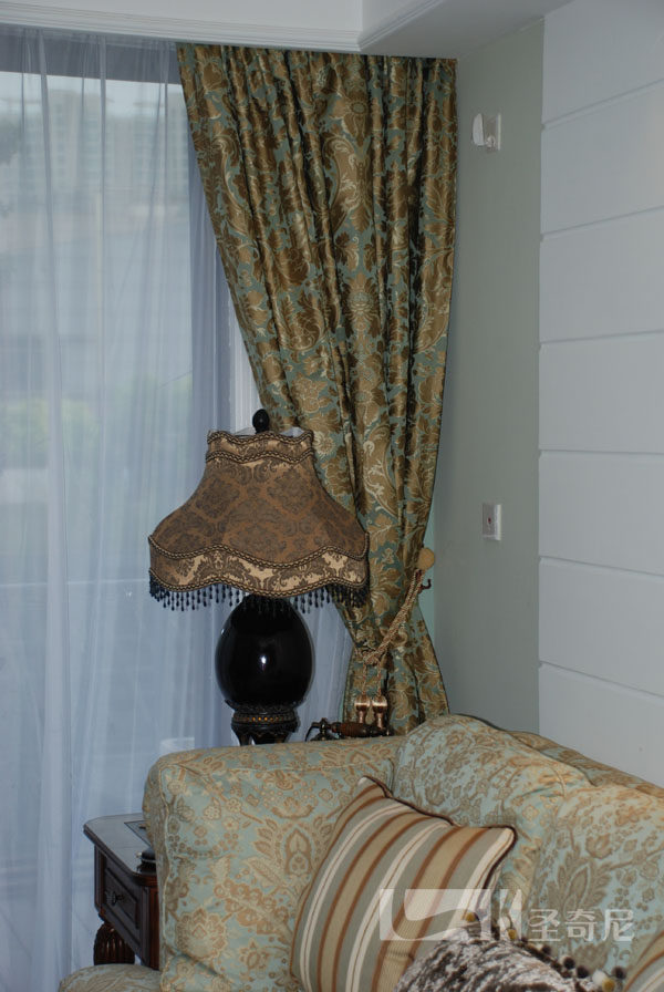 ʥ����ŷʽ����������»鴰��SK8021-04