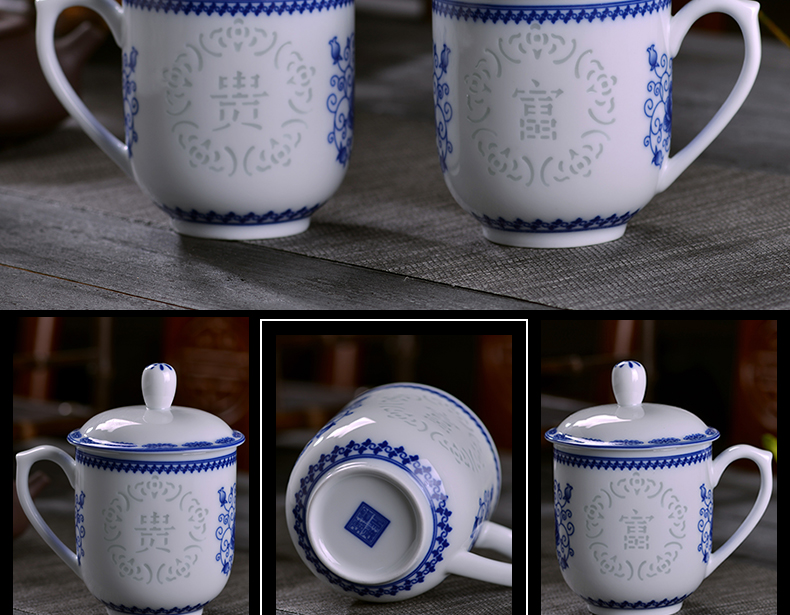 Jingdezhen blue and white and exquisite ceramic cups with cover Chinese tea cup mark cup home office gift