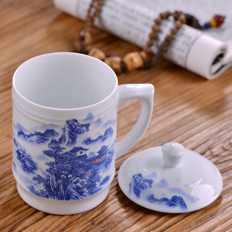 Jingdezhen ceramic cups with cover cup large office cup, water cup and meeting gift mugs personal cup