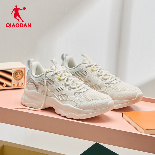 ເກີບກິລາແມ່ຍິງ Jordan 2024 Summer New Mesh Breathable Trendy Light Casual Shoes Dad's Shoes White