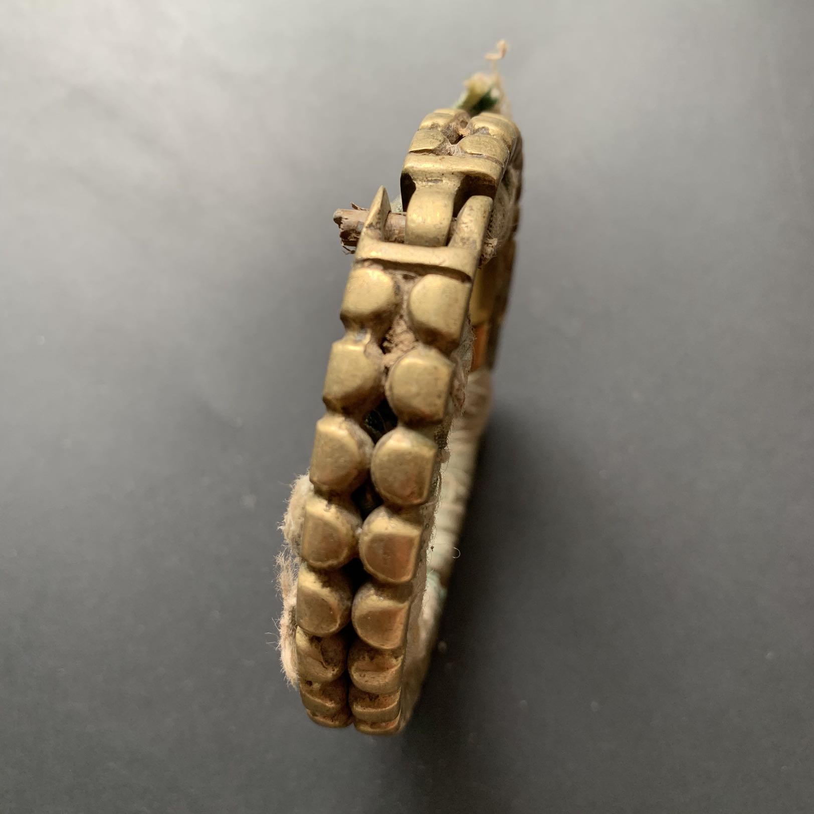 Solitary Nepal Pakistan Kazakhstan India back to the Qing Dynasty Old bronze bracelets antique old objects 1