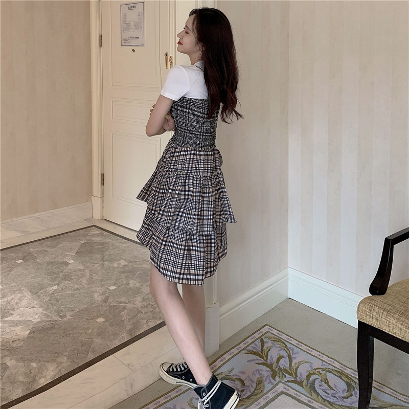 VK旗艦店 韓系性感一字領格紋平口高腰無袖洋裝