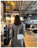 Белая цепь, сумка на одно плечо с ромбовидным узором, на цепочке