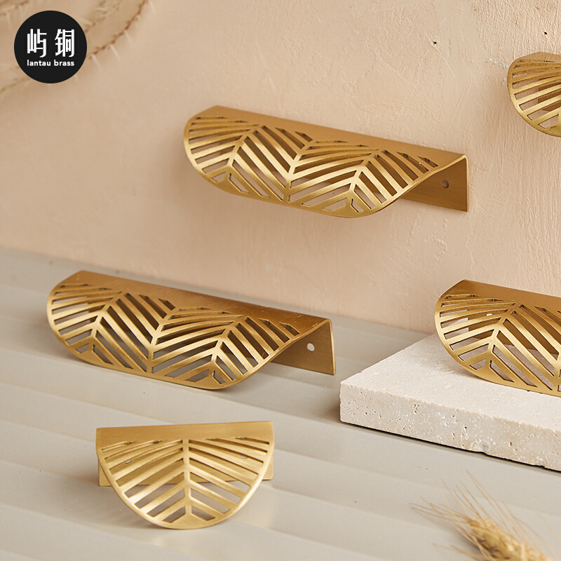 Brass leaf invisible handle Nordic modern minimalist overall cabinet drawer wardrobe door pure copper light luxury golden door handle
