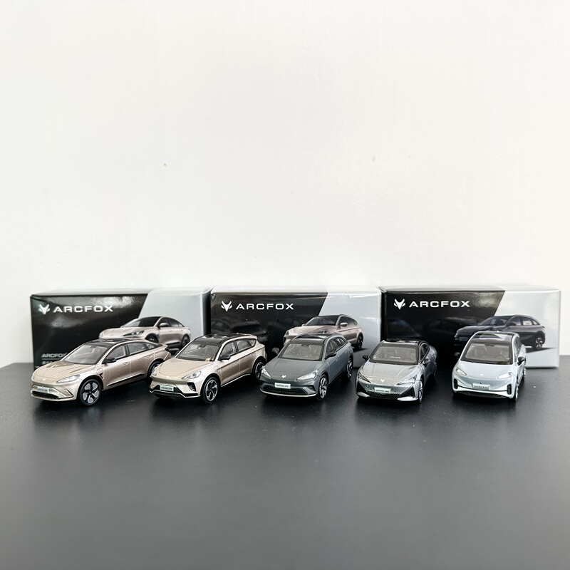 1:64 Polar Fox Alpha T5 S5 T6 S6 Koala S Original Alloy Premium Car Model Collectible