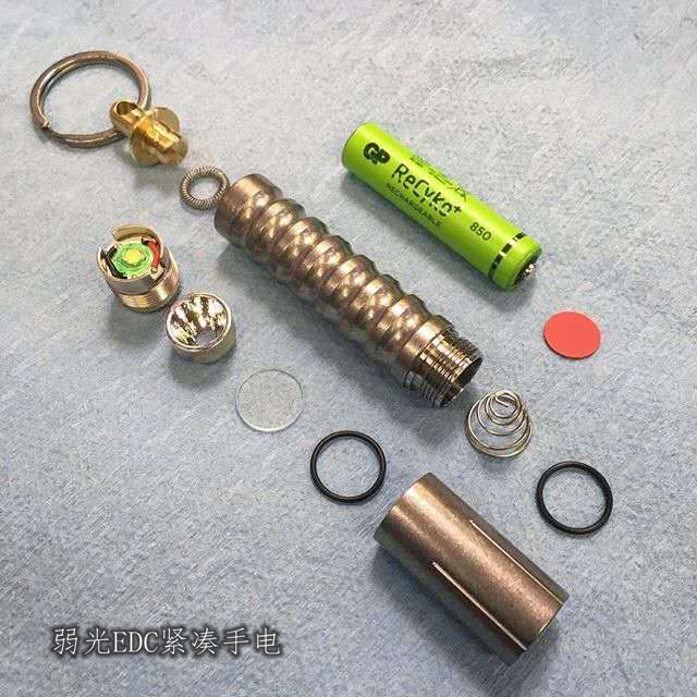Leftover not more caterpillar Prometheus Prometheus Damascus pure titanium alloy torch AAA warm light
