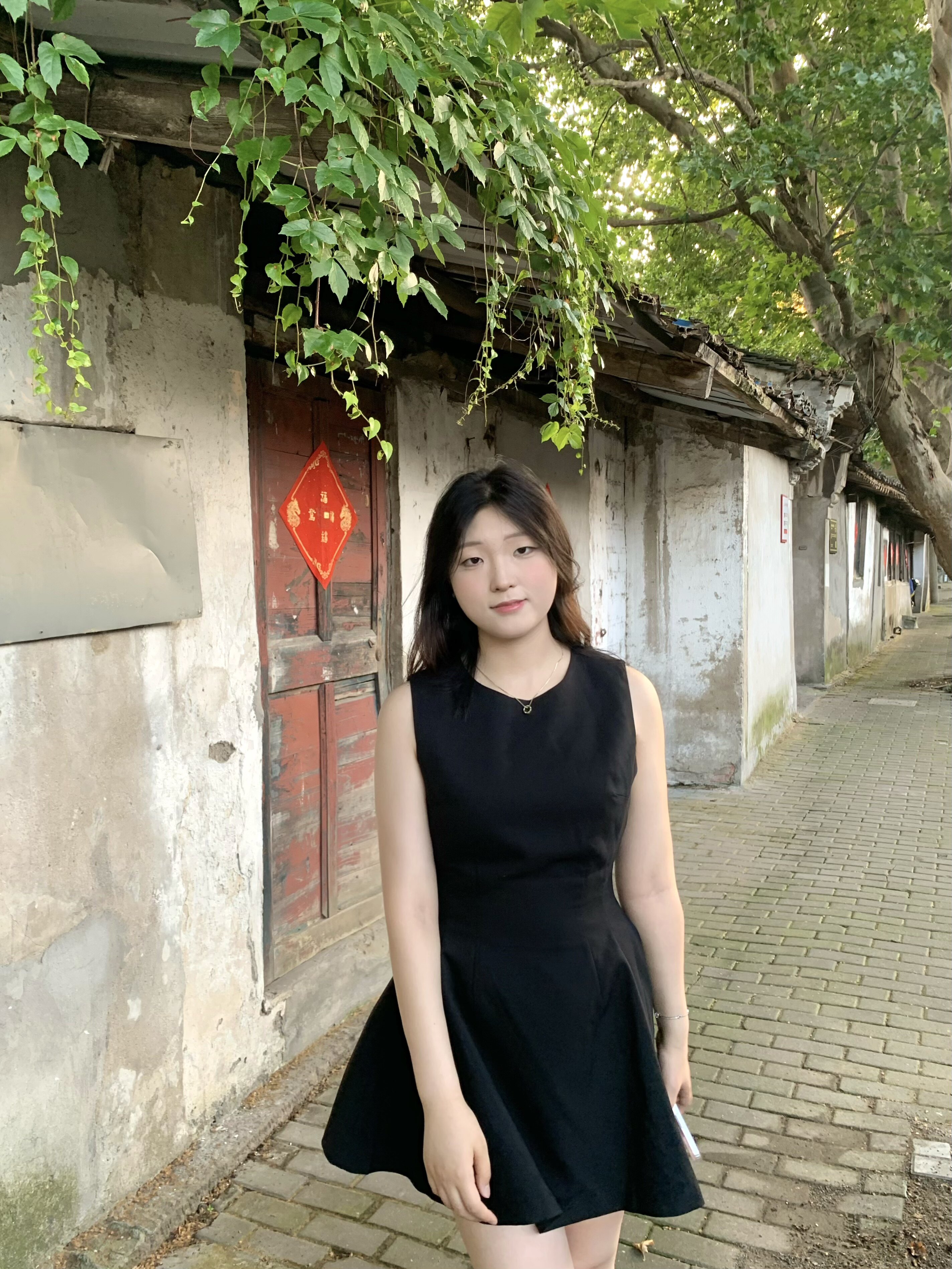 舒胡蕾夏日生日裙 法式无袖收腰设计 显瘦显高拉长比例 高级感气质满分