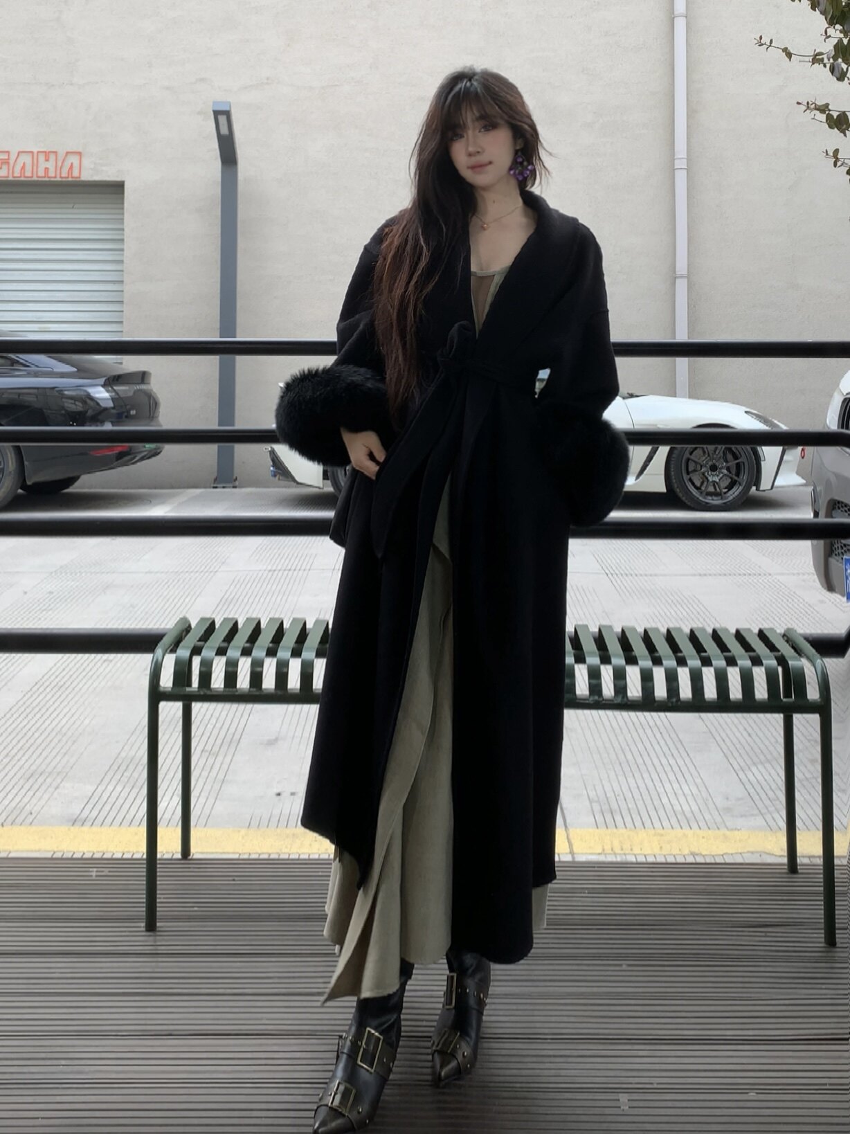 WTTAI万太太小个子专属绵羊毛大衣 中长款设计不压身高 狐狸毛袖口奢华点睛