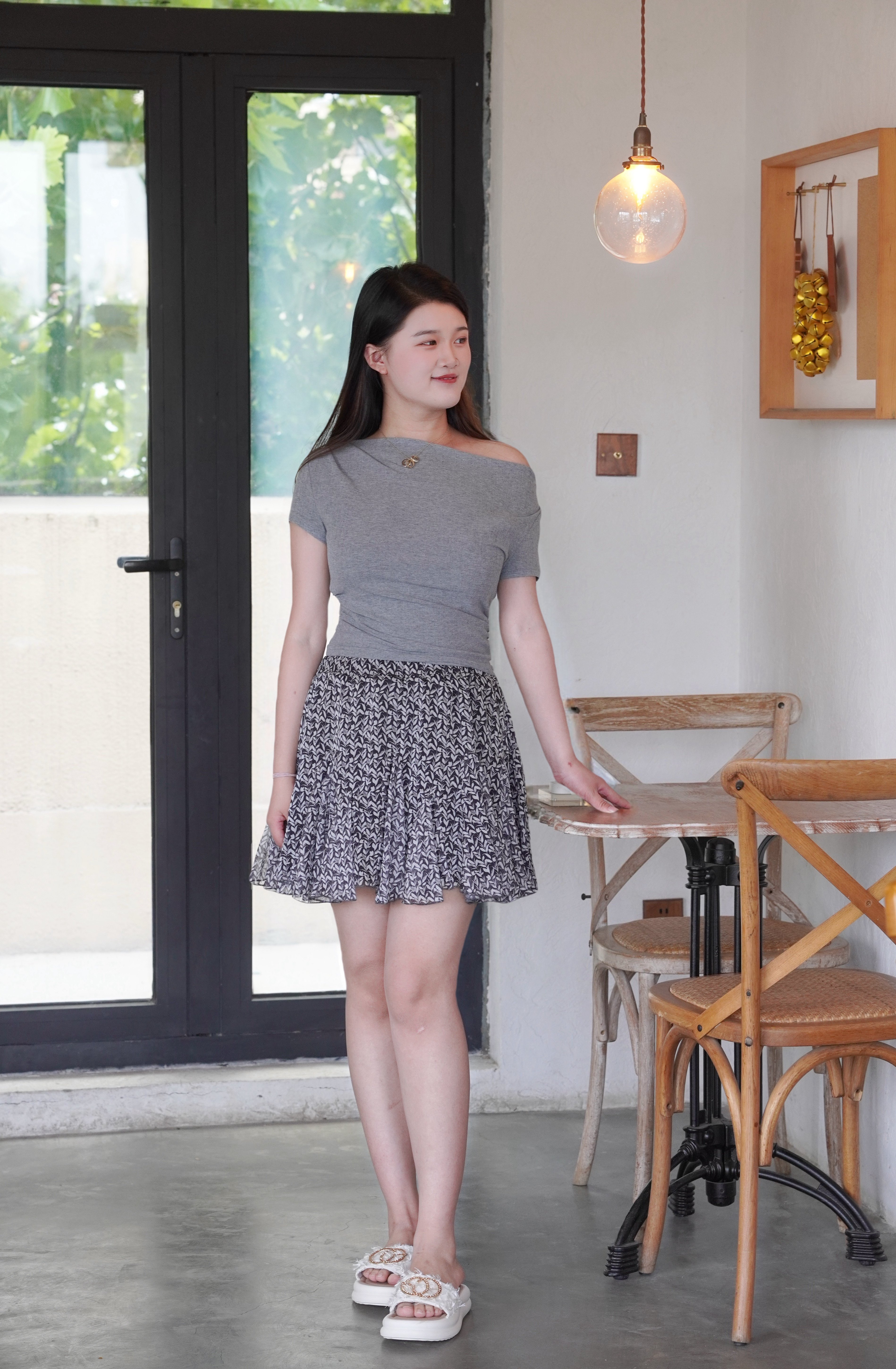 ELLE夏季法式碎花伞裙A字版型遮肉显瘦 碎花图案清新浪漫小众设计别致不撞款