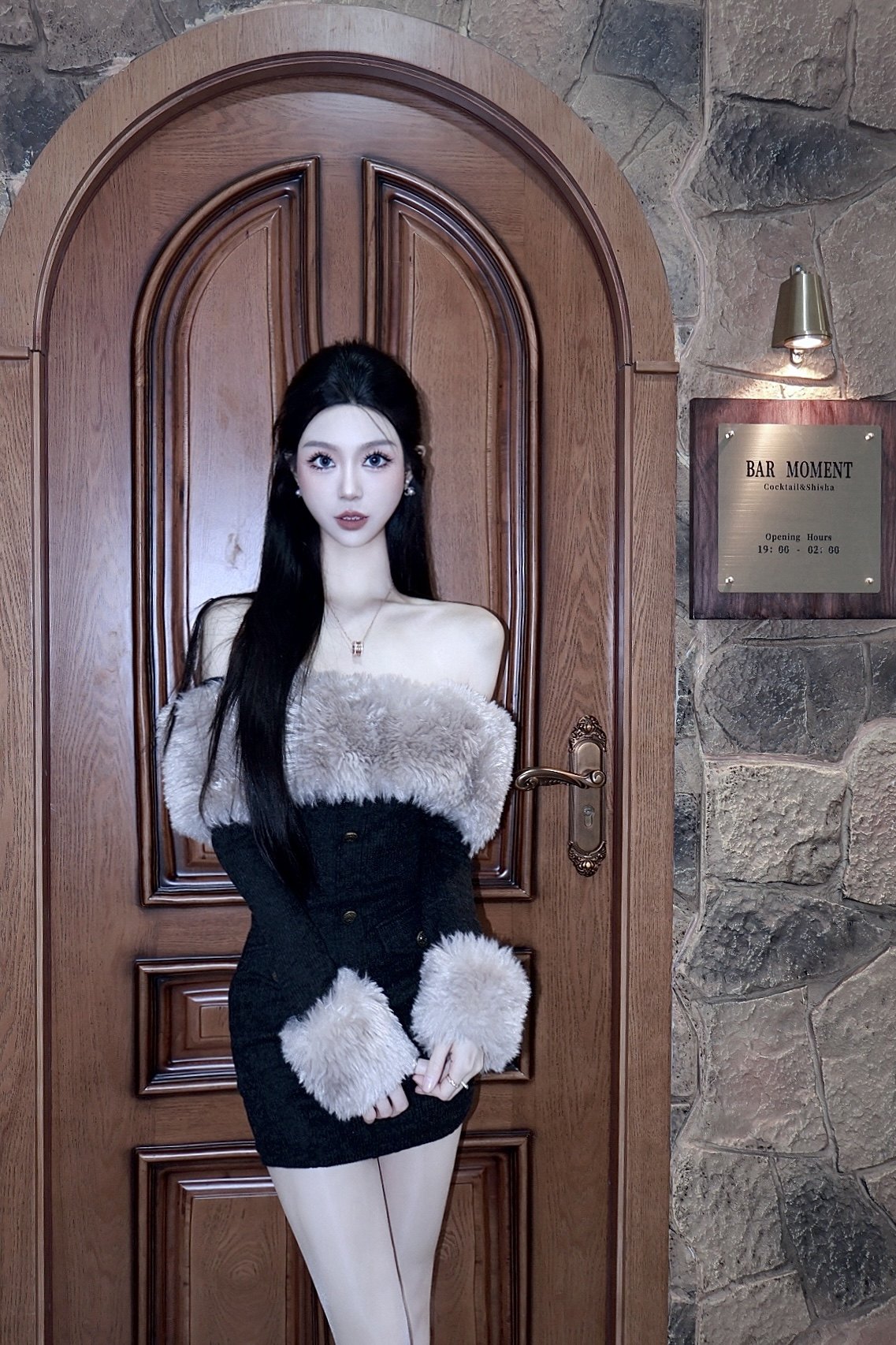 CYNR原创设计富家千金性感毛领一字肩连衣裙修身显瘦包臀针织短裙